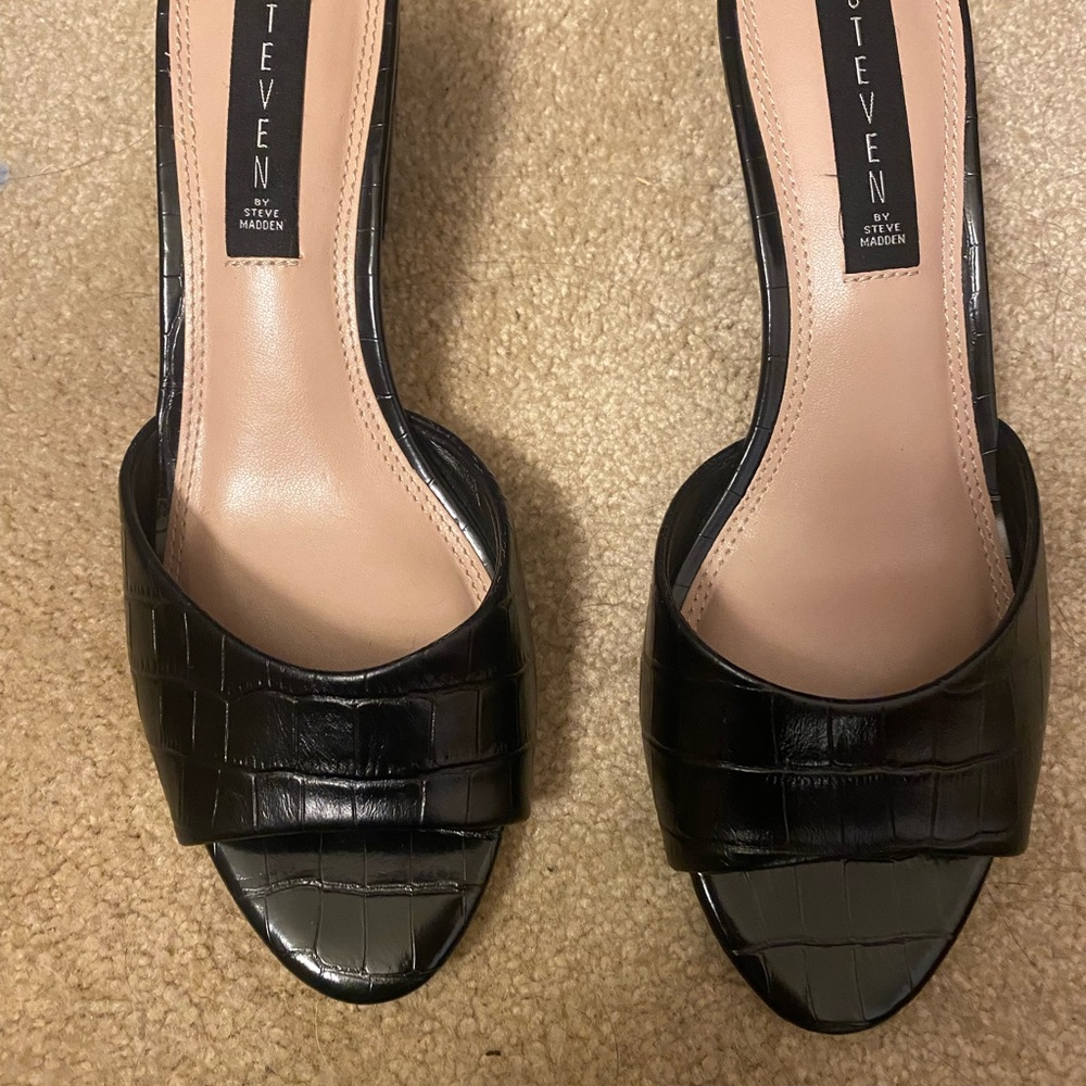 Steven By Steve Madden Slip On/Mule Size 8 1/2 Cr… - image 1